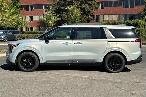 2026 Kia Carnival Hybrid SX