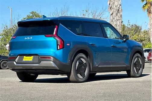 2026 Kia EV9 Wind