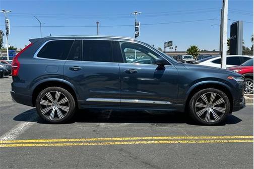 2021 Volvo XC90 Recharge Plug-In Hybrid T8 Inscription 6 Passenger