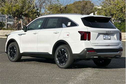 2025 Kia Sorento S