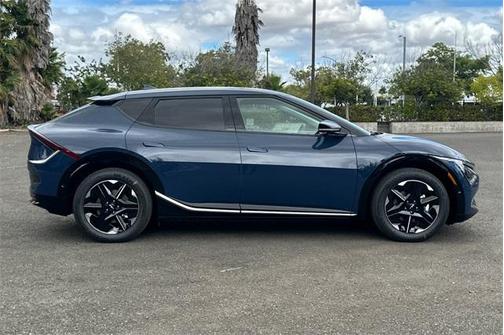 2025 Kia EV6 Wind