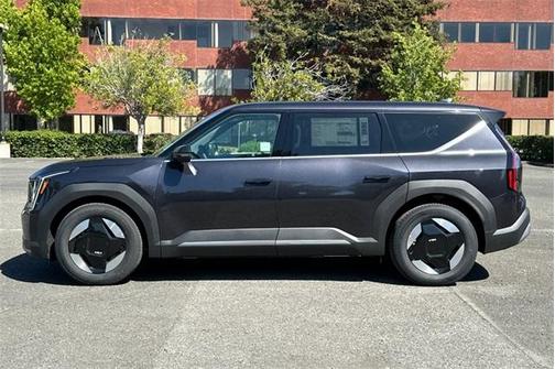 2026 Kia EV9 Light Long Range