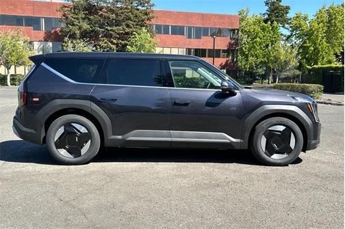 2026 Kia EV9 Light Long Range