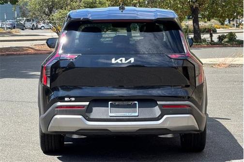 2026 Kia EV9 Light Long Range
