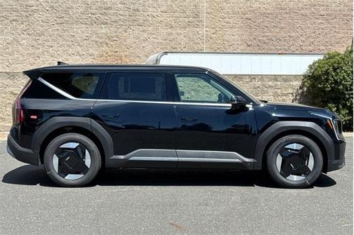 2026 Kia EV9 Light Long Range