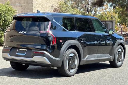 2026 Kia EV9 Light Long Range