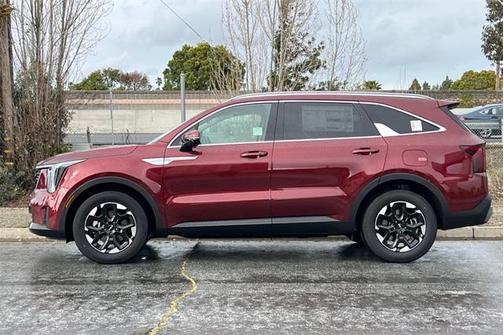 2025 Kia Sorento S