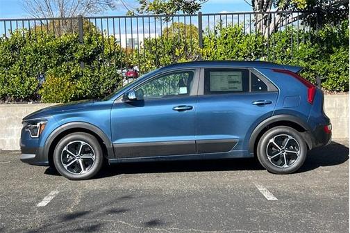 2025 Kia Niro EX