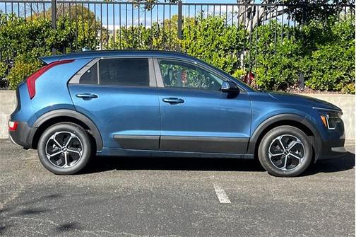 2025 Kia Niro EX