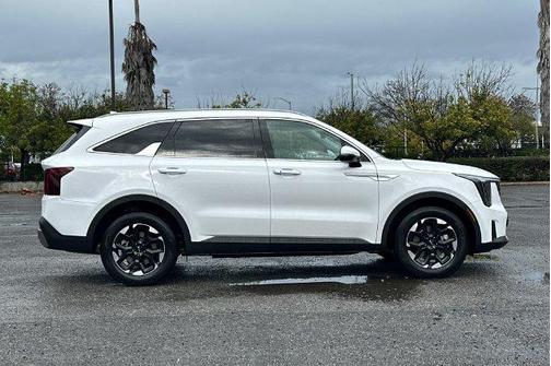 Glacial White Pearl 2026 Kia Sorento S