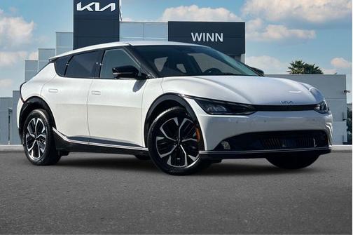 Snow White Pearl 2023 Kia EV6 Wind
