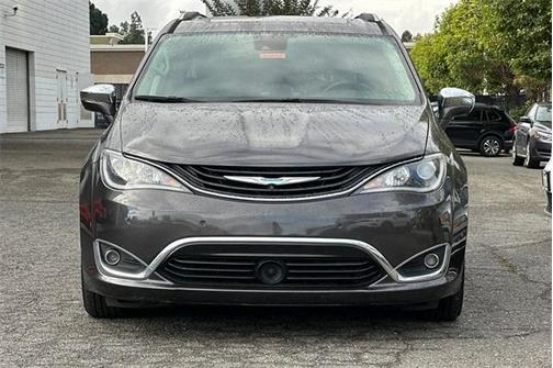 2018 Chrysler Pacifica Hybrid Limited