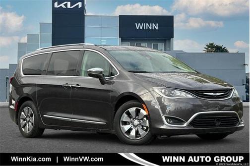 2018 Chrysler Pacifica Hybrid Limited