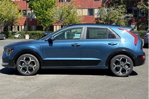 2025 Kia Niro Plug-In Hybrid SX Touring
