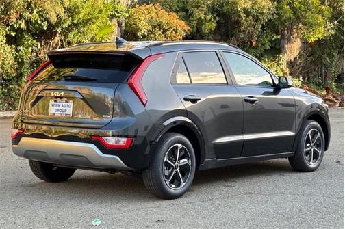 2025 Kia Niro SX