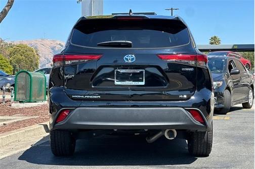 2022 Toyota Highlander Hybrid
