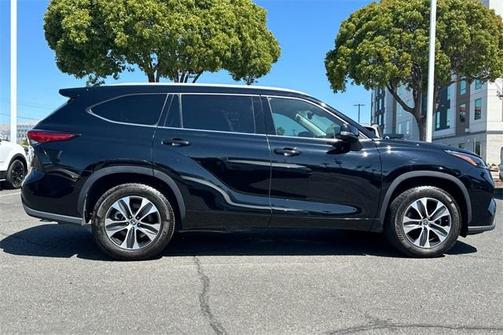 2022 Toyota Highlander Hybrid