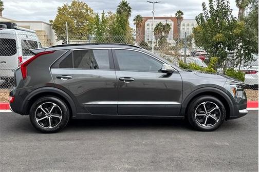 2024 Kia Niro EX