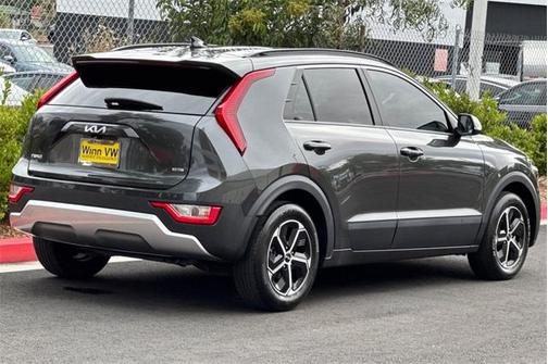2024 Kia Niro EX