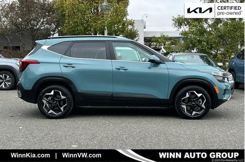 Blue 2024 Kia Seltos EX