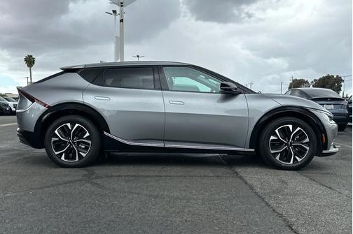 Steel Gray 2023 Kia EV6 Wind