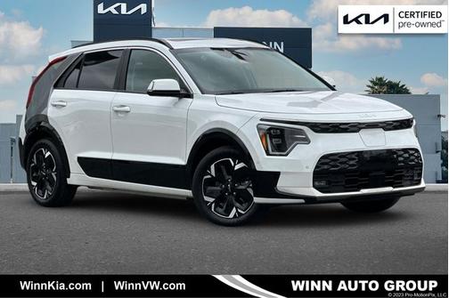 Snow White Pearl 2023 Kia Niro EV Wave
