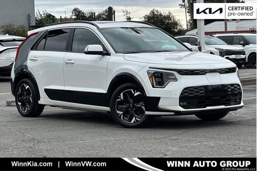 Snow White Pearl 2023 Kia Niro EV Wave