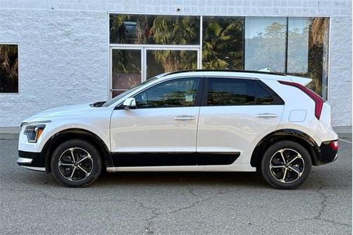 2025 Kia Niro SX