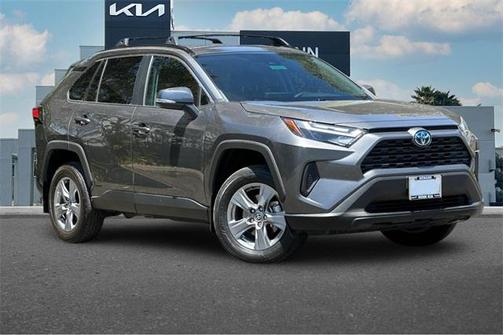 2022 Toyota RAV4 Hybrid XLE