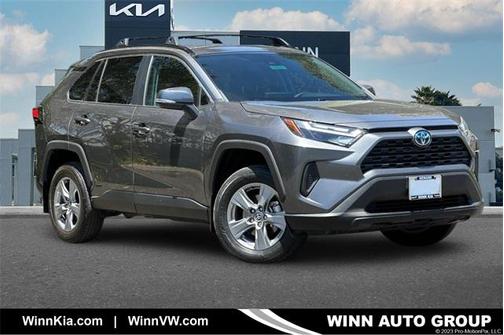 2022 Toyota RAV4 Hybrid XLE
