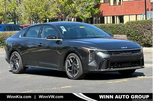 2025 Kia K4 GT-Line
