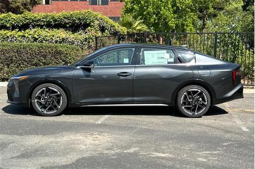 2025 Kia K4 GT-Line
