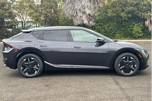 2025 Kia EV6 Wind