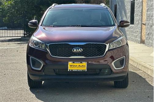 2017 Kia Sorento LX
