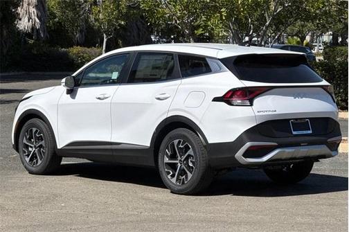 2025 Kia Sportage EX