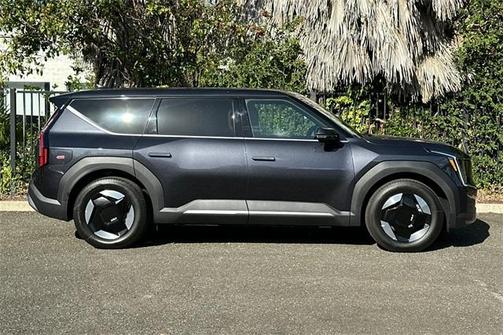 2026 Kia EV9 Light Long Range