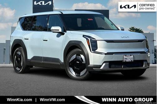 Ivory Silver 2024 Kia EV9 Light Long Range