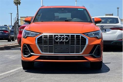 2024 Audi Q3 45 S line Premium