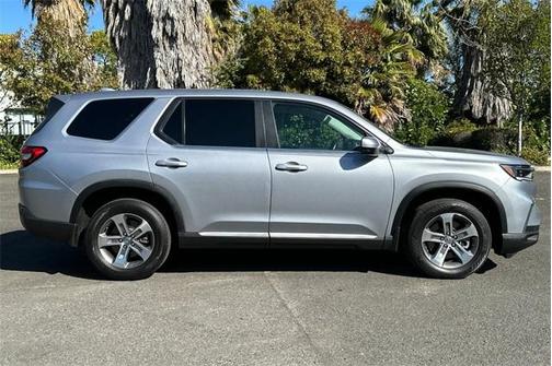 2023 Honda Pilot EX-L 7-Passenger