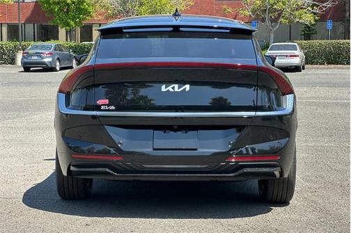 2025 Kia EV6 Wind