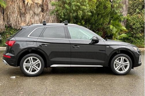 2022 Audi Q5 e 55 S line quattro Premium