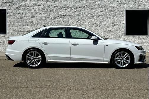 2023 Audi A4 45 S line Premium Plus