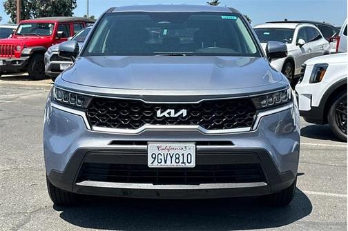2023 Kia Sorento LX