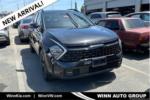 Black 2025 Kia Sportage Plug-In Hybrid X-Line Prestige