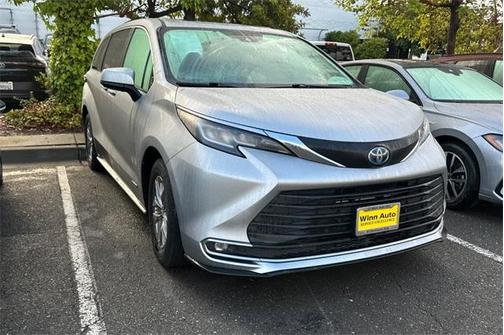 2021 Toyota Sienna XLE