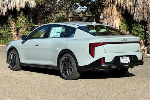 2025 Kia K4 GT-Line
