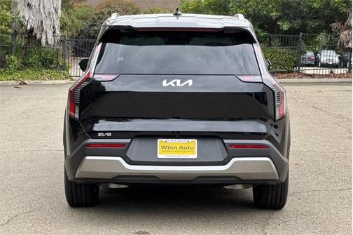 2026 Kia EV9 Wind