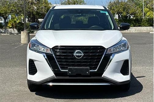 2023 Nissan Kicks S