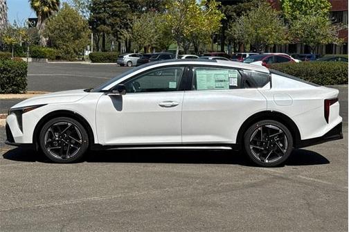2025 Kia K4 GT-Line