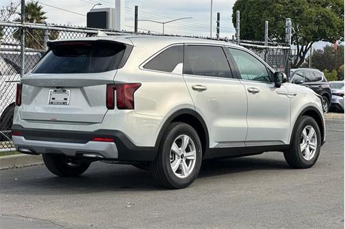 2026 Kia Sorento LX